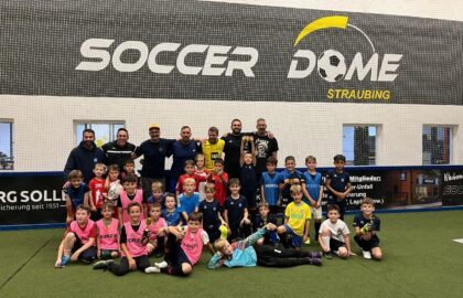Unsere G-, und F-Junioren im Soccerdome Straubing