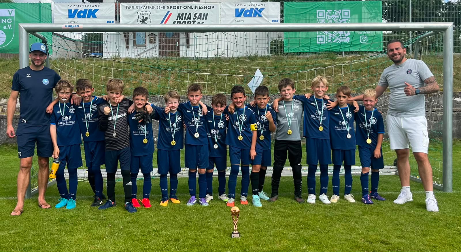 Mannschaftsfoto der F1 der DJK Straubing beim Turnier vom RSV Ittling.